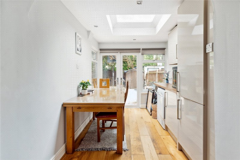 Seely Road, London, SW17