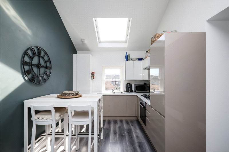 Mill Hill Road, London, W3