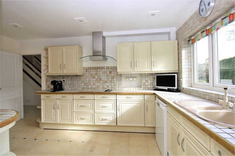 Old Farm Close, Knotty Green, Beaconsfield, HP9