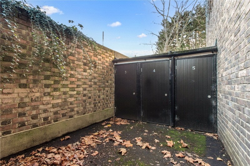 Queen Elizabeths Walk, London, N16