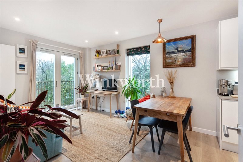 Apple Tree Road, London, N17