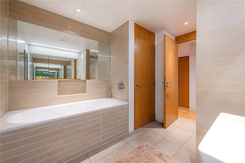Pangbourne Avenue, London, W10