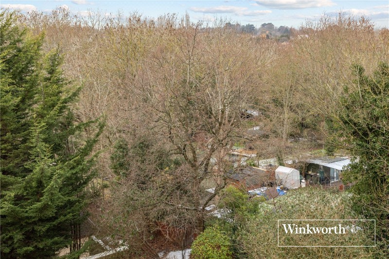 Holden Road, Woodside Park, London, N12