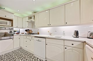 Goldhawk Road, London, W12
