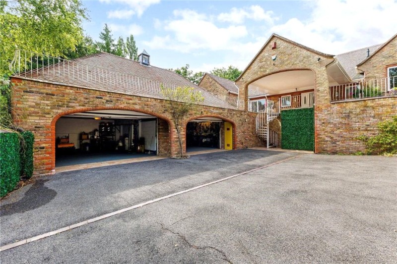 Jubilee Road, Finchampstead, Wokingham, Berkshire, RG40