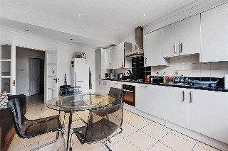 Creffield Road, London, W5
