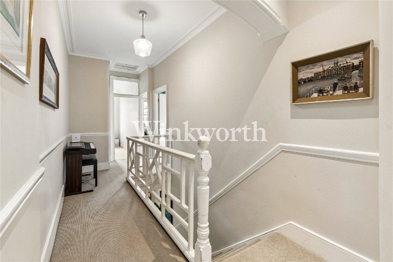 Lakeside Road, London, N13