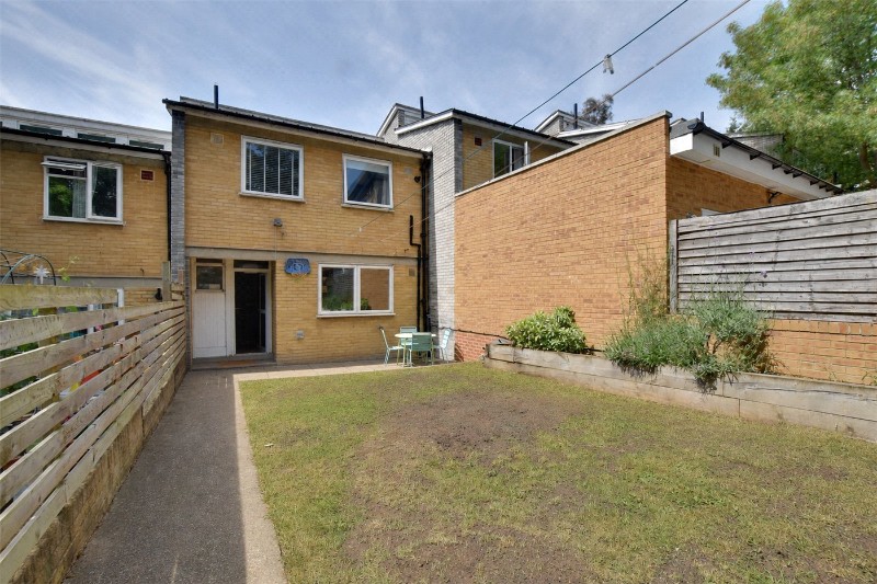 Saxton Close, Lewisham, London, SE13