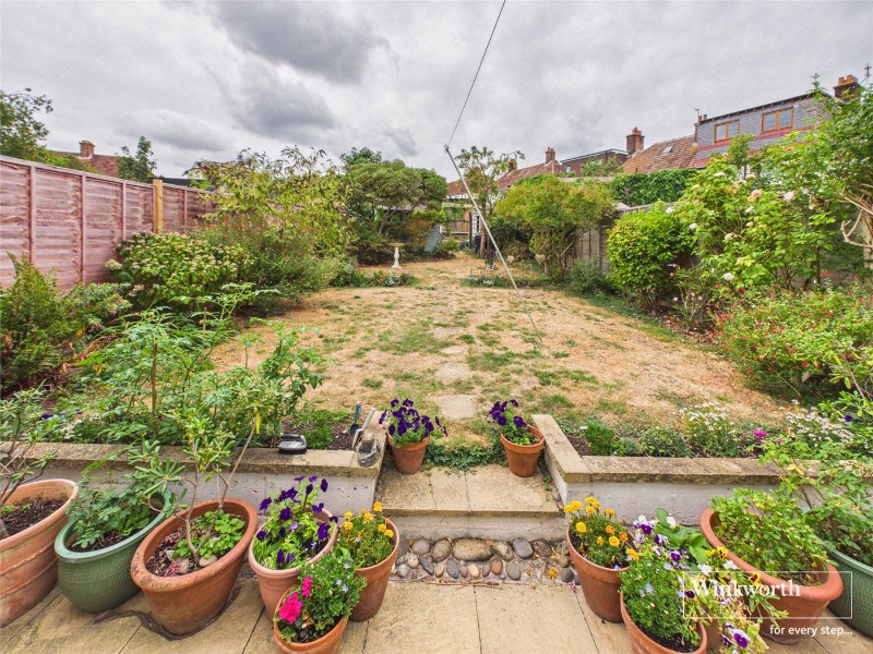 Sturgess Avenue, Hendon, London, NW4