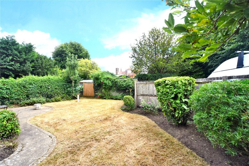 Cheviot Close, Banstead, Surrey, SM7