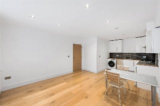 Holloway Road, London, N7