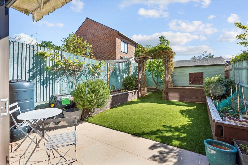 John Hunter Avenue, London, SW17