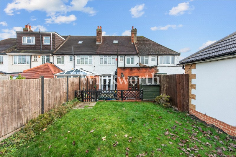 River Avenue, London, N13