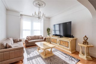 Kingsmead Road, London, SW2