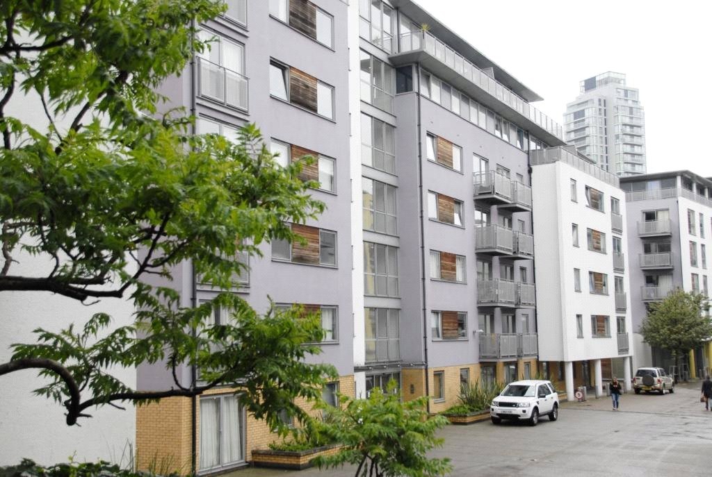 2 bedroom property for sale in Dakota Building, Deals Gateway, Lewisham