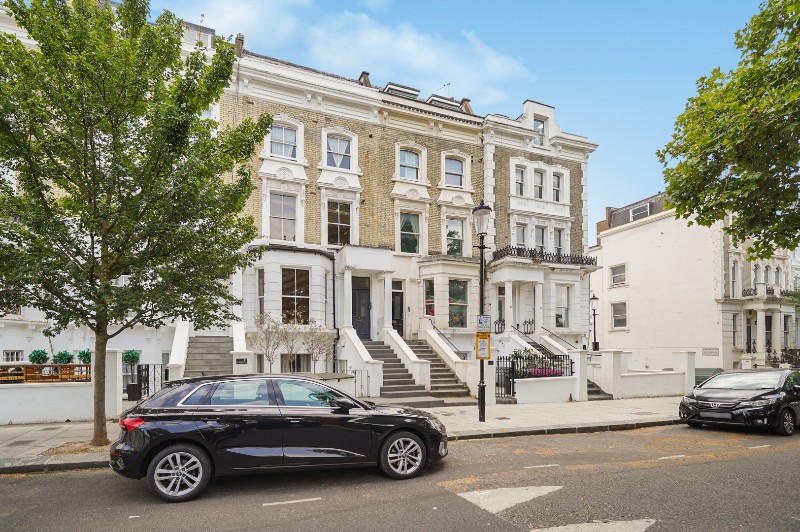 St. Charles Square, London, W10