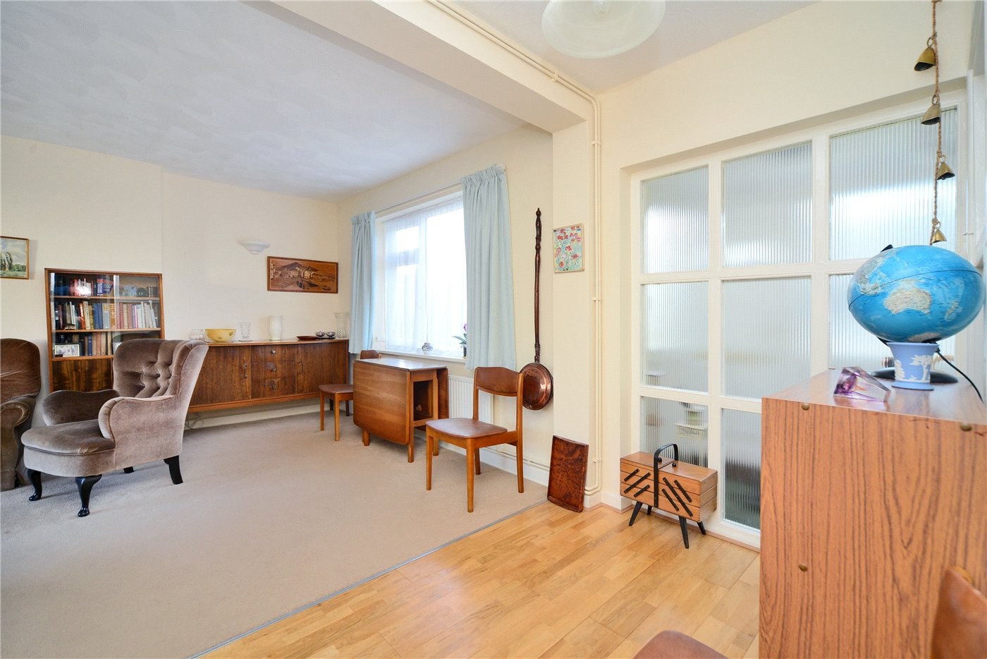 2 bedroom property for sale in Courtlands Crescent, Banstead, Surrey