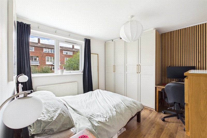 Ewen Crescent, London, SW2