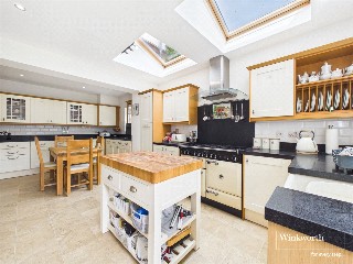 Oak Tree Road, Tilehurst, Reading, Berkshire, RG31
