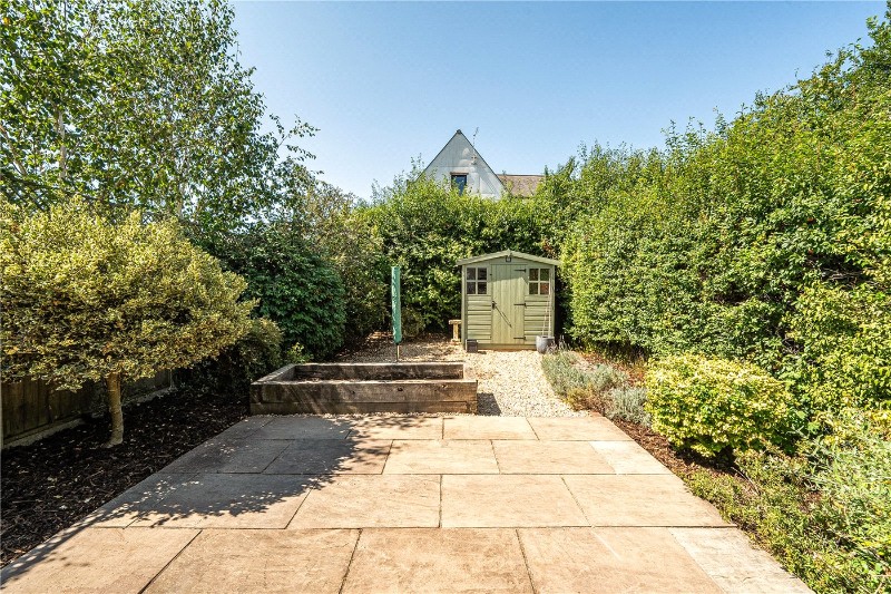 Edward Road, Farnham, Surrey, GU9
