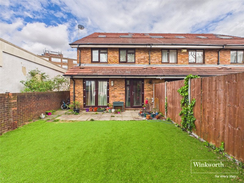 Hollyview Close, Hendon, London, NW4