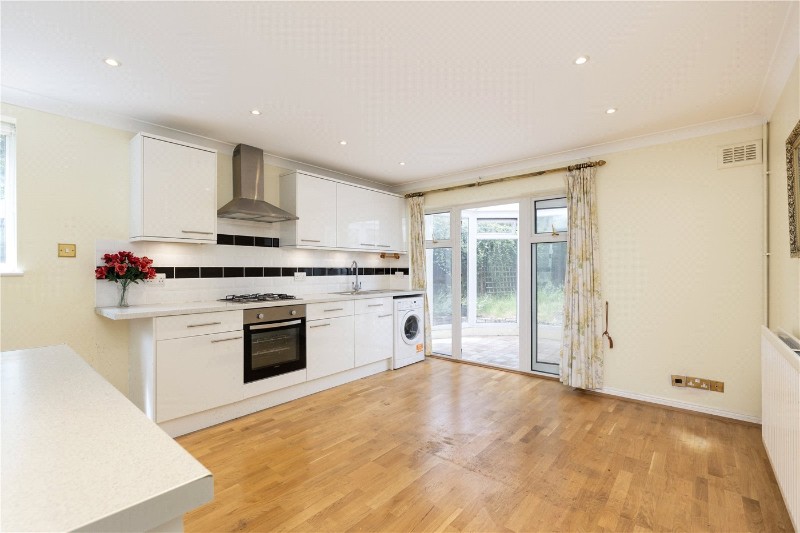 Spencer Walk, London, SW15