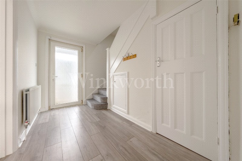 The Vale, London, NW11