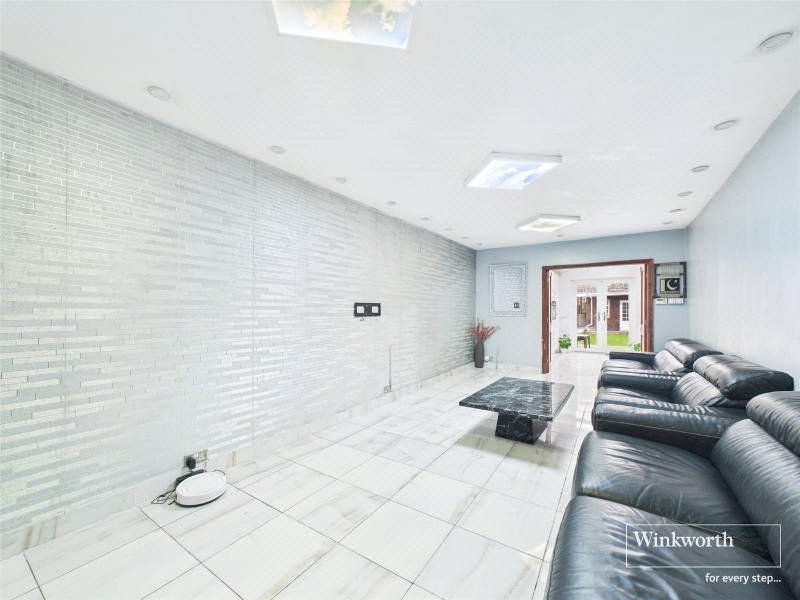 The Greenway, London, NW9