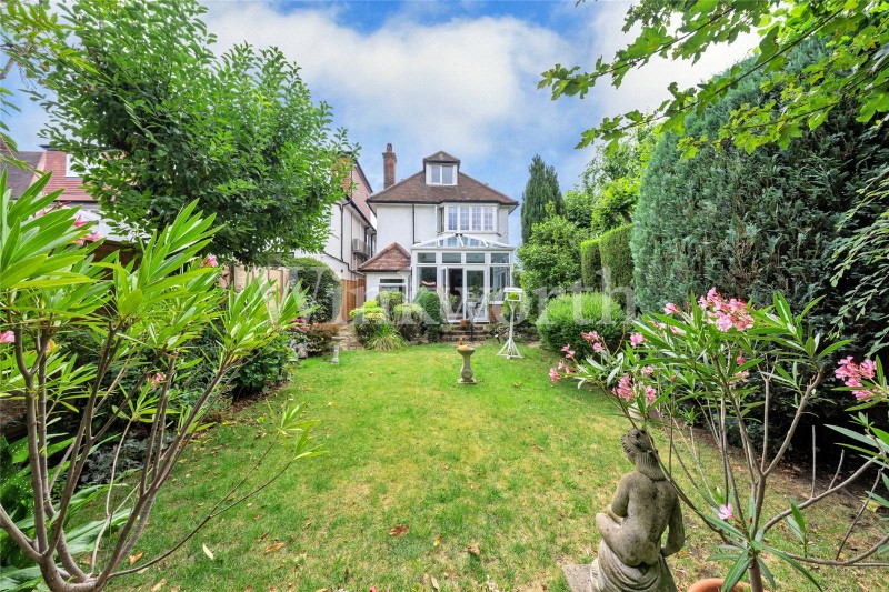 The Ridgeway, London, NW11