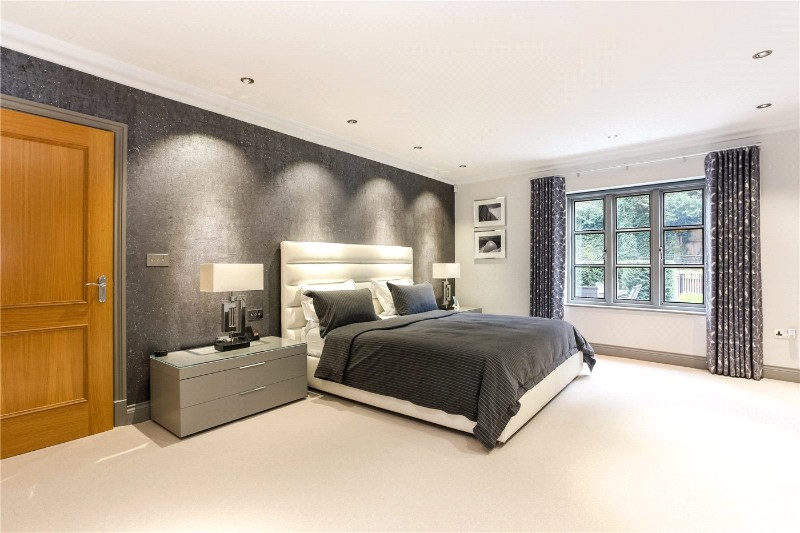 Cross Road, Sunningdale, Berkshire, SL5
