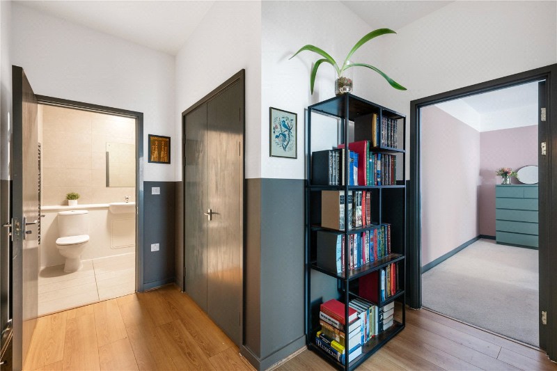 Swan Lane, London, N4