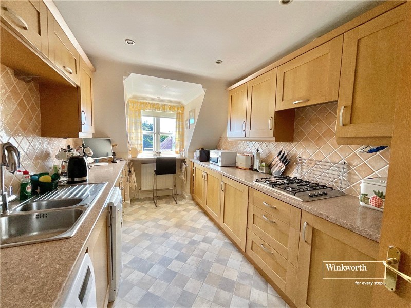 Stuart Road, Highcliffe, Dorset, BH23