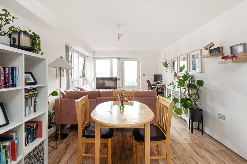 Hexton Court, 6 Brownswood Road, N4