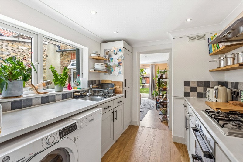 Mantilla Road, London, SW17