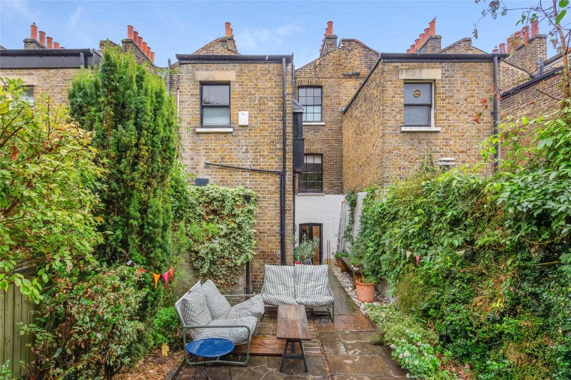 Walcot Square, London, SE11
