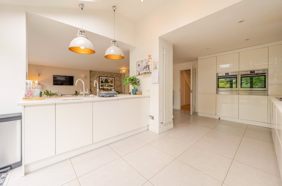 Kitchen Rav 2