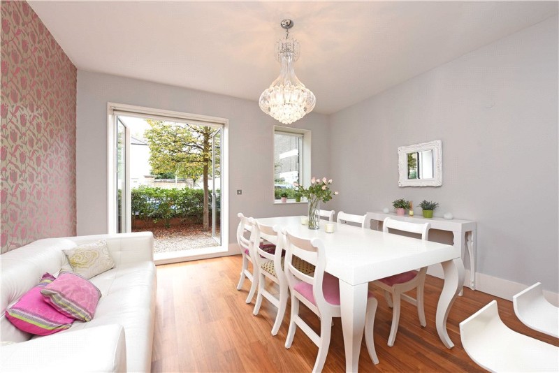 Rayners Road, London, SW15