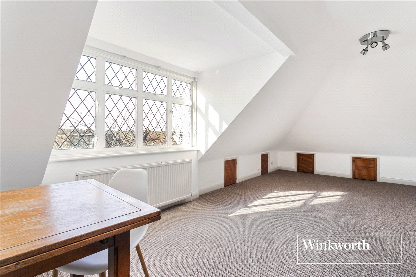 Hutton Grove, North Finchley, London, N12