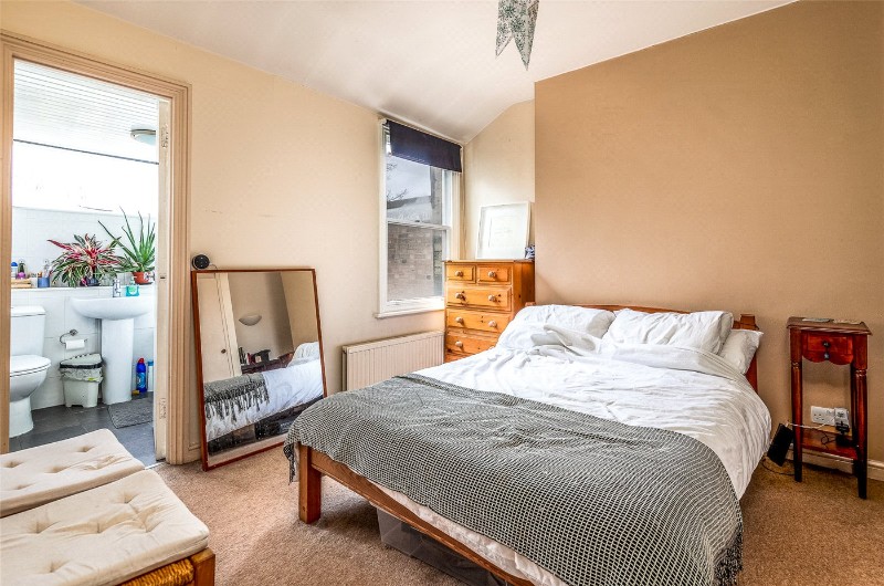 Milton Avenue, London, N6