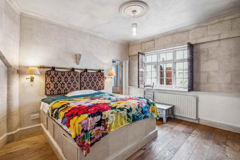 Lancaster Mews, Bayswater, W2