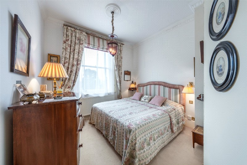 Randolph Avenue, London, W9