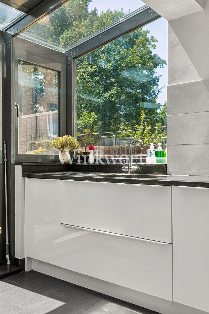Sylvan Avenue, London, N22