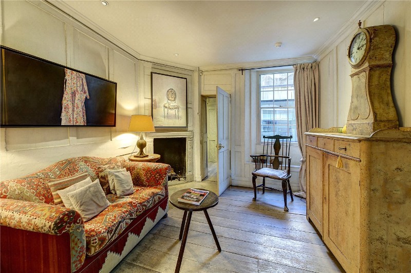 Holland Street, London, W8