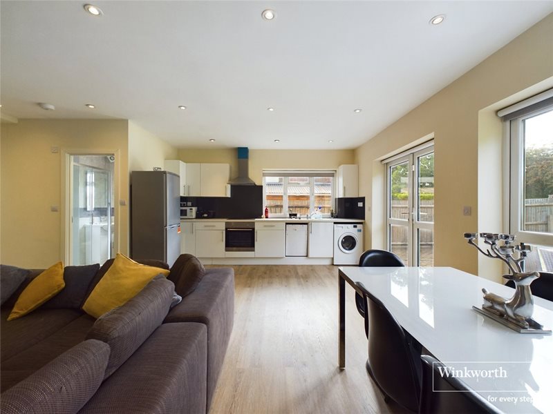 Sandymount Avenue, Stanmore, Middlesex, HA7