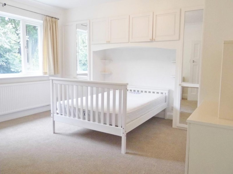 North Crescent, Finchley, London, N3