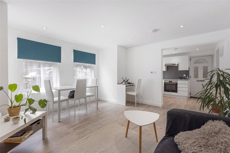 Gatestone Road, London, SE19