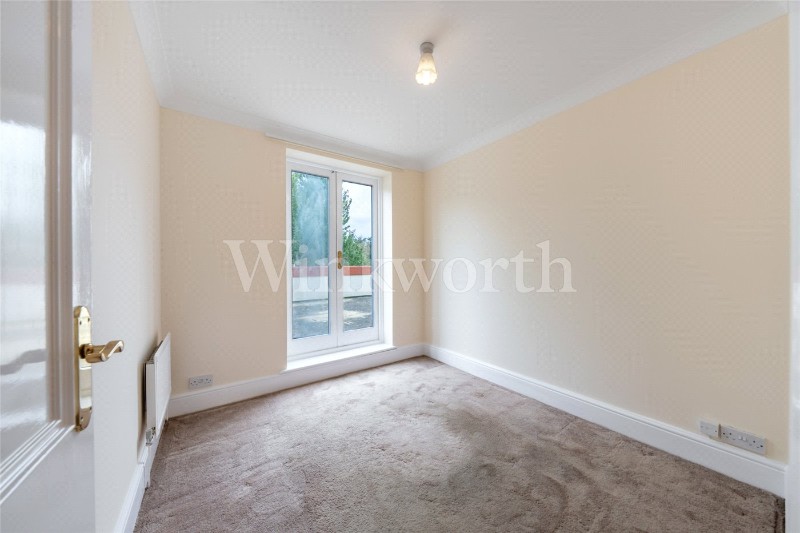 West Heath Road, London, NW3