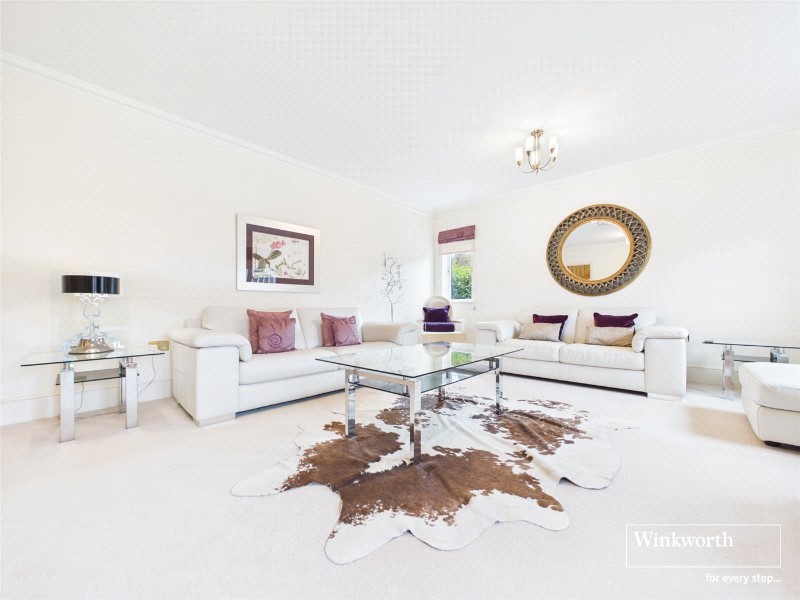 Abbey Gardens, Upper Woolhampton, Reading, Berkshire, RG7