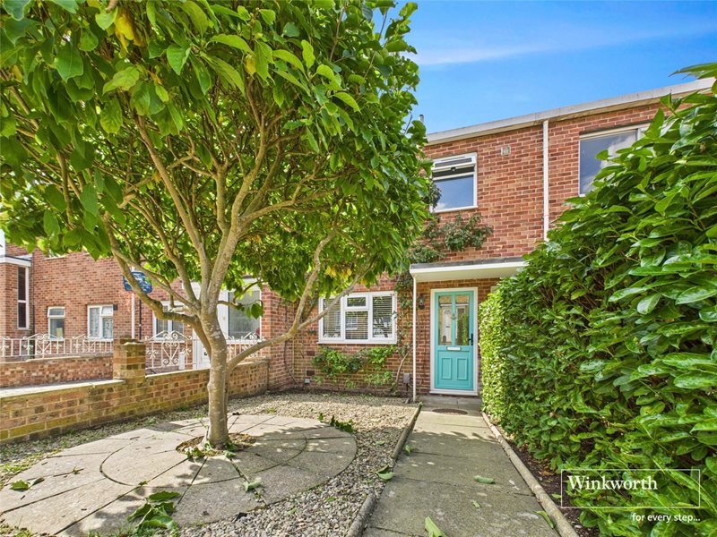 Elizabeth Walk, Reading, Berkshire, RG2