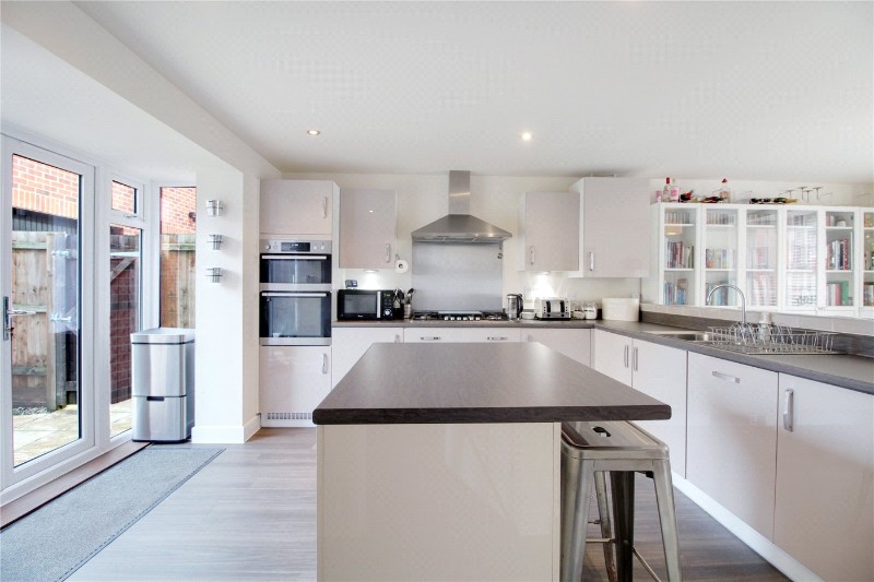 Neale Avenue, Poringland, Norwich, Norfolk, NR14